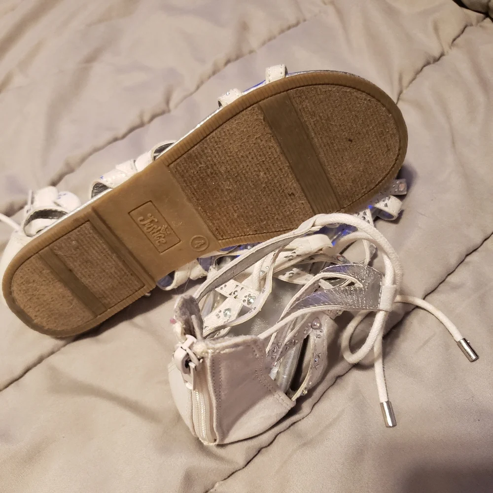 Justice Girls Silver Diamond Gladiator Lace Up Sandals Size 4